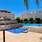 בית נופש T2 Gardens Piscina E