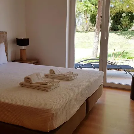 בית נופש T2 Gardens Piscina E קבאנס דה טאבירה