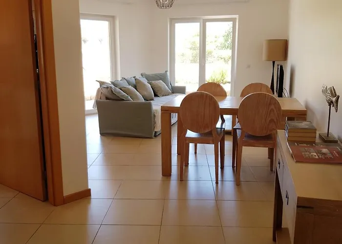 Hébergement de vacances T2 Gardens Piscina E *
