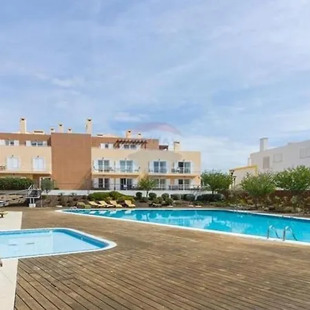 T2 Gardens Piscina E Casa de Férias Cabanas De Tavira